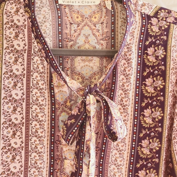 Violet & Claire Dress Blouse V Neck Tie Lapel Long Sleeve Button Wrist 091 - Picture 3 of 5